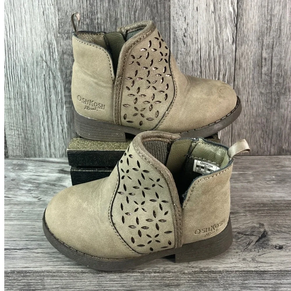 OshKosh Bgosh Estell Toddler Girl Taupe Floral Laser Cut Ankle Boots Size 5M